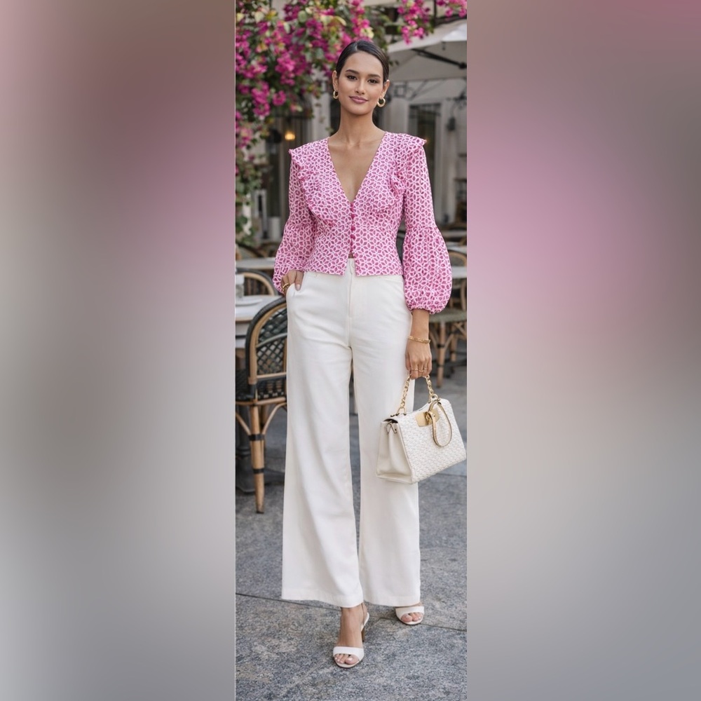 🎈SALE 🎈Bardot eyelet cropped blouse